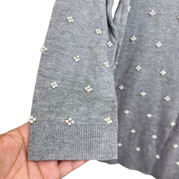 Talbots Women SZ M Gray Pearl Embroidery Sweater Top Blouse Thigh Knit Stretch - Picture 7 of 9